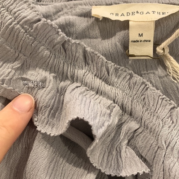 Grade & Gather sz M NWOT Light Stone Grey Boho Gauzy Ruffle Peasant Blouse - Picture 5 of 9